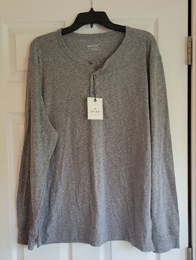 UNTUCKit Heather Gray Long-Sleeve Henley